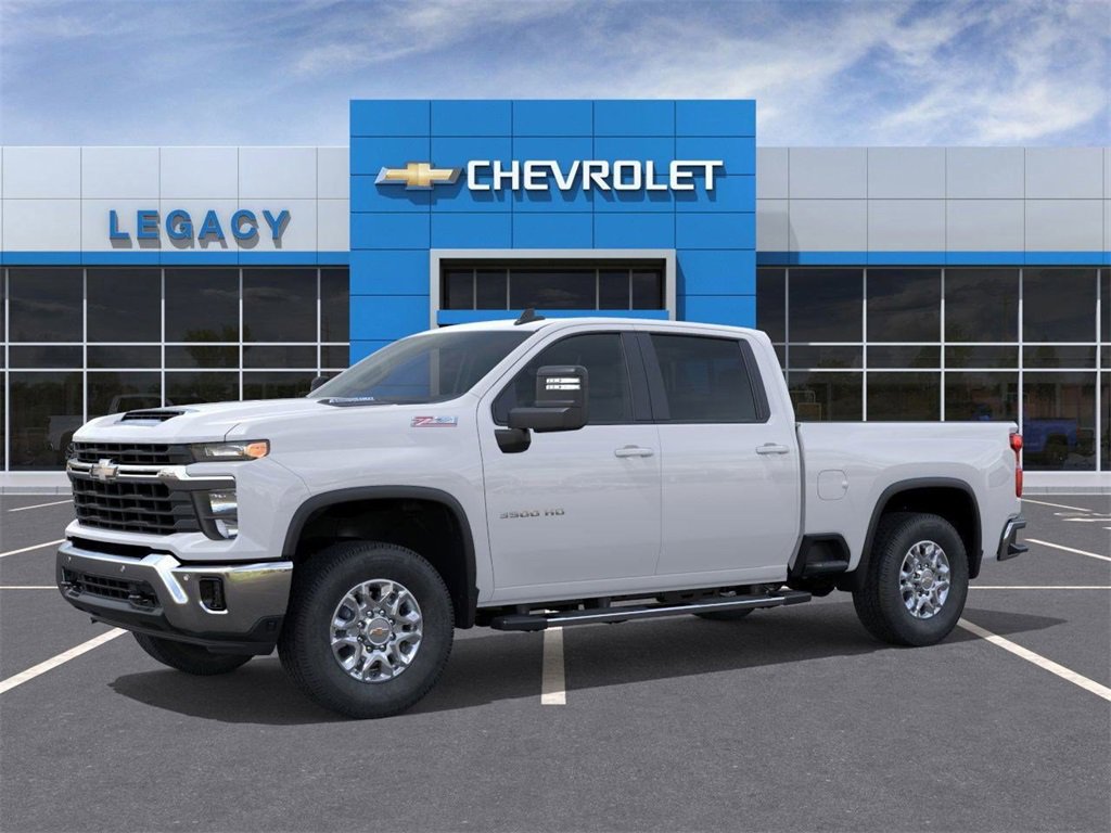 2026 Chevrolet Silverado 3500HD LT photo 2