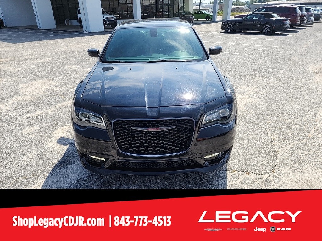 2021 Chrysler 300 S photo 4