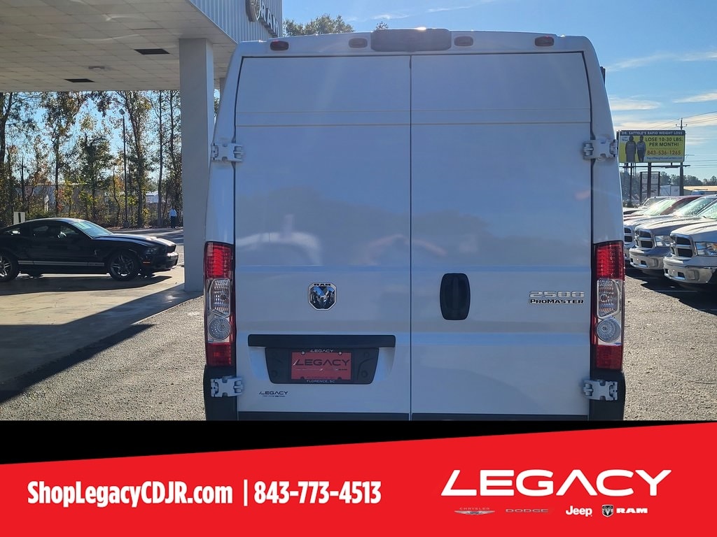 New 2025 Ram ProMaster PROMASTER 2500 SLT CARGO VAN HIGH ROOF 136' WB Cargo Van