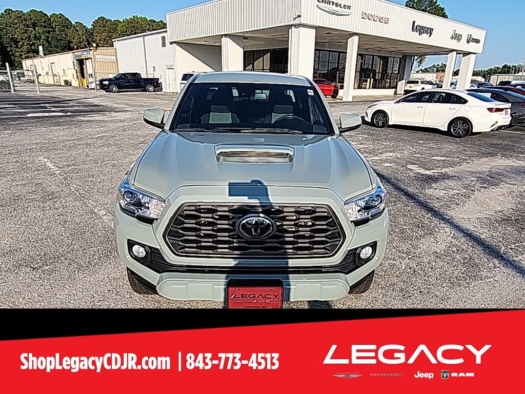 2022 Toyota Tacoma TRD Off-Road photo 4