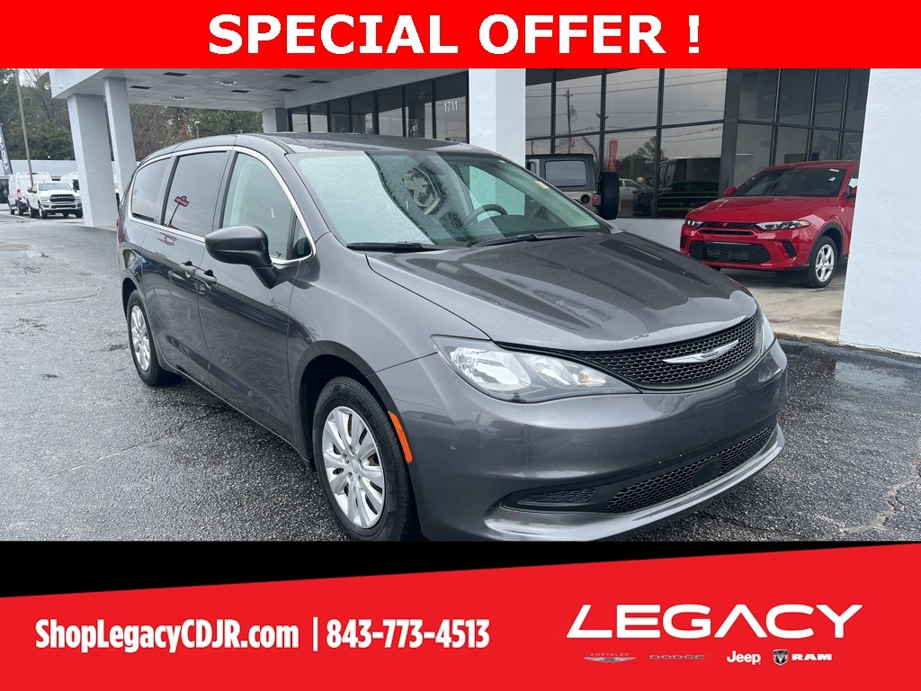 2021 Chrysler Voyager L