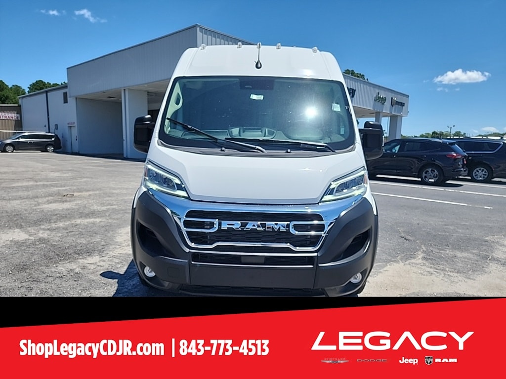 New 2025 Ram ProMaster PROMASTER 1500 SLT CARGO VAN HIGH ROOF 136' WB Cargo Van