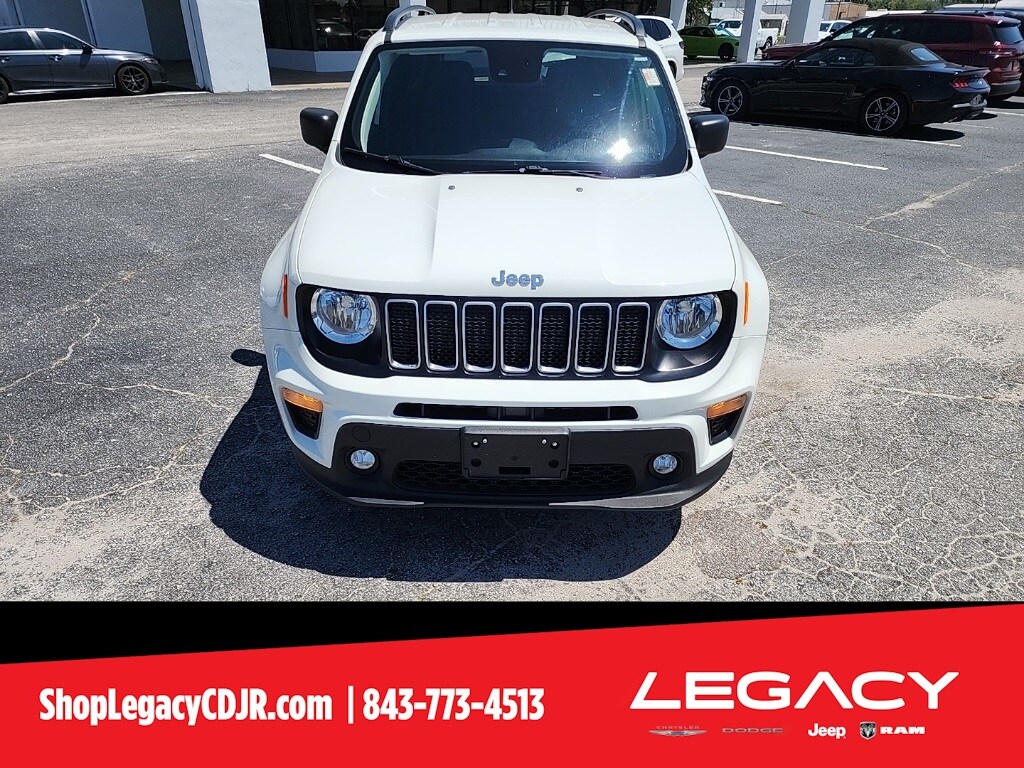 2022 Jeep Renegade Latitude photo 4