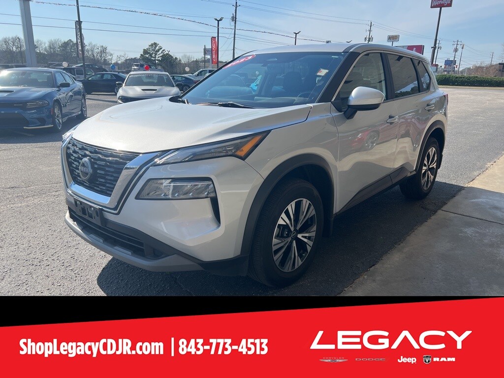 2023 Nissan Rogue SV photo 2