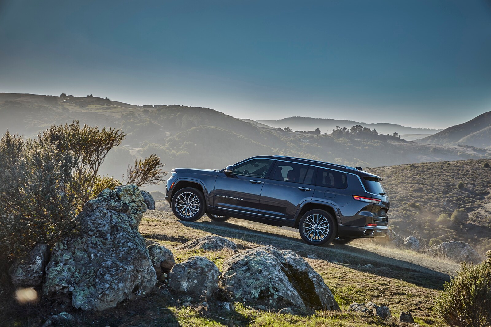 2025_Grand_Cherokee_L.jpg