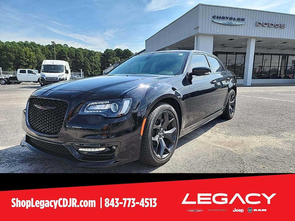 2021 Chrysler 300 S photo 2