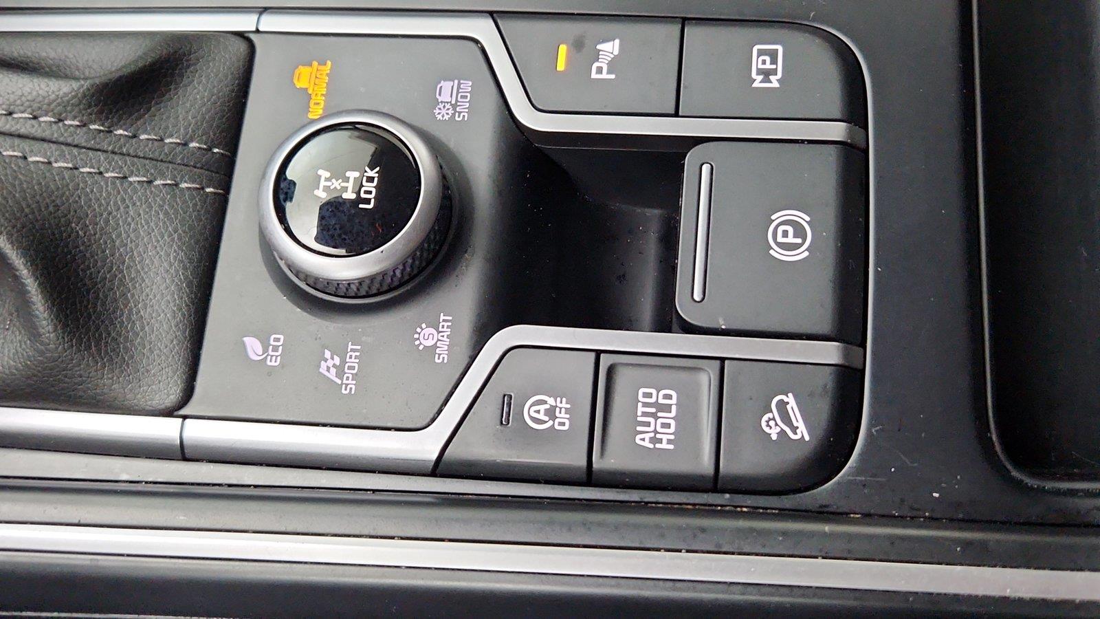 2025 Kia Sorento S - Photo 37