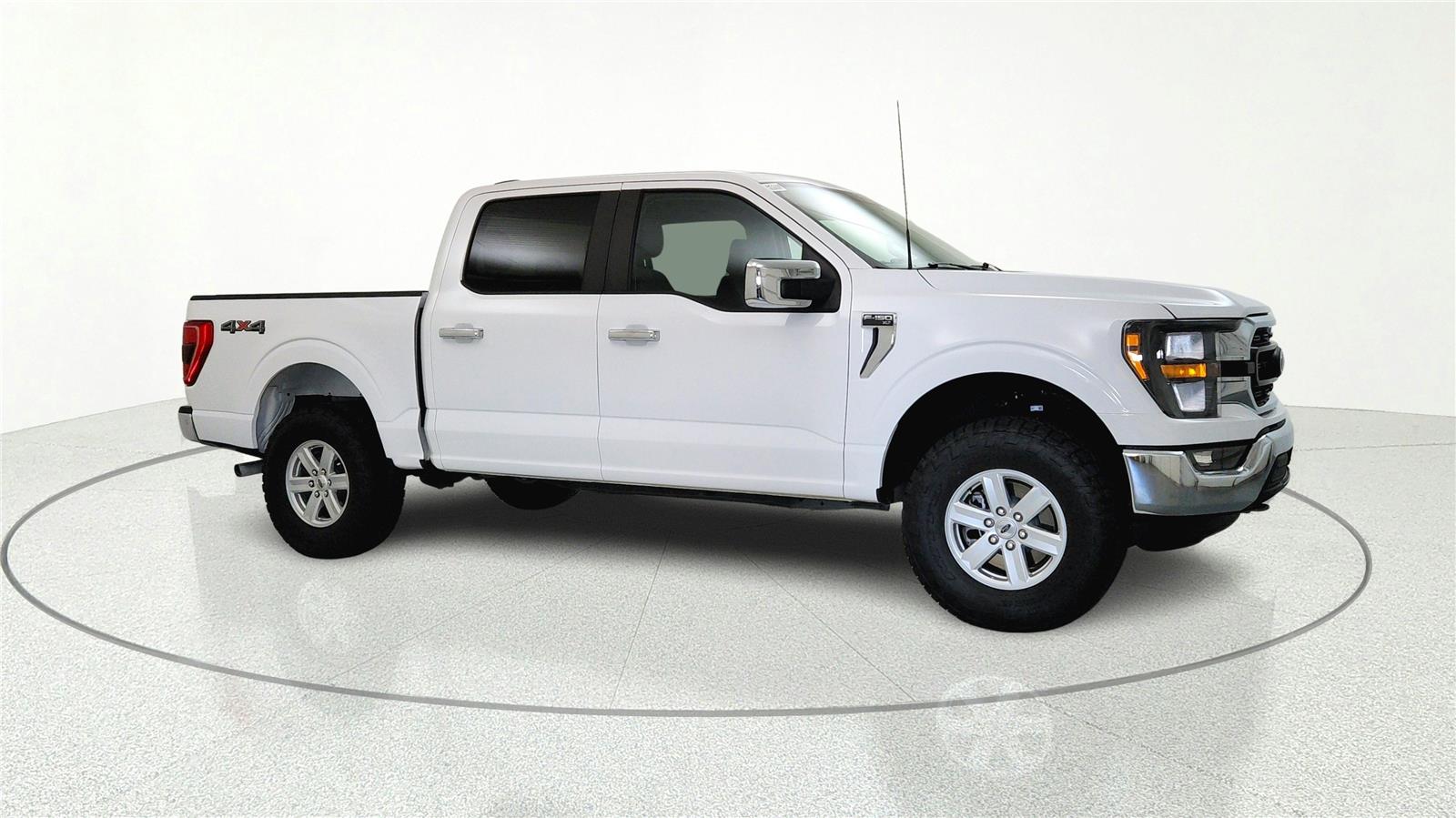 2023 Ford F-150 XLT - Photo 8