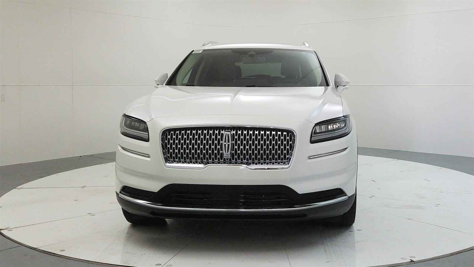 2LMPJ8J97NBL15083