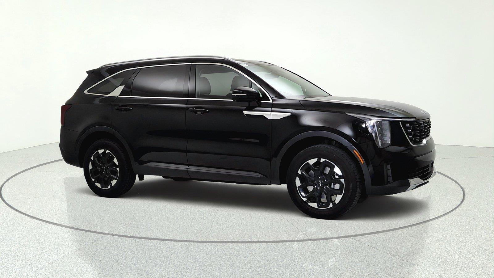 2025 Kia Sorento S - Photo 15