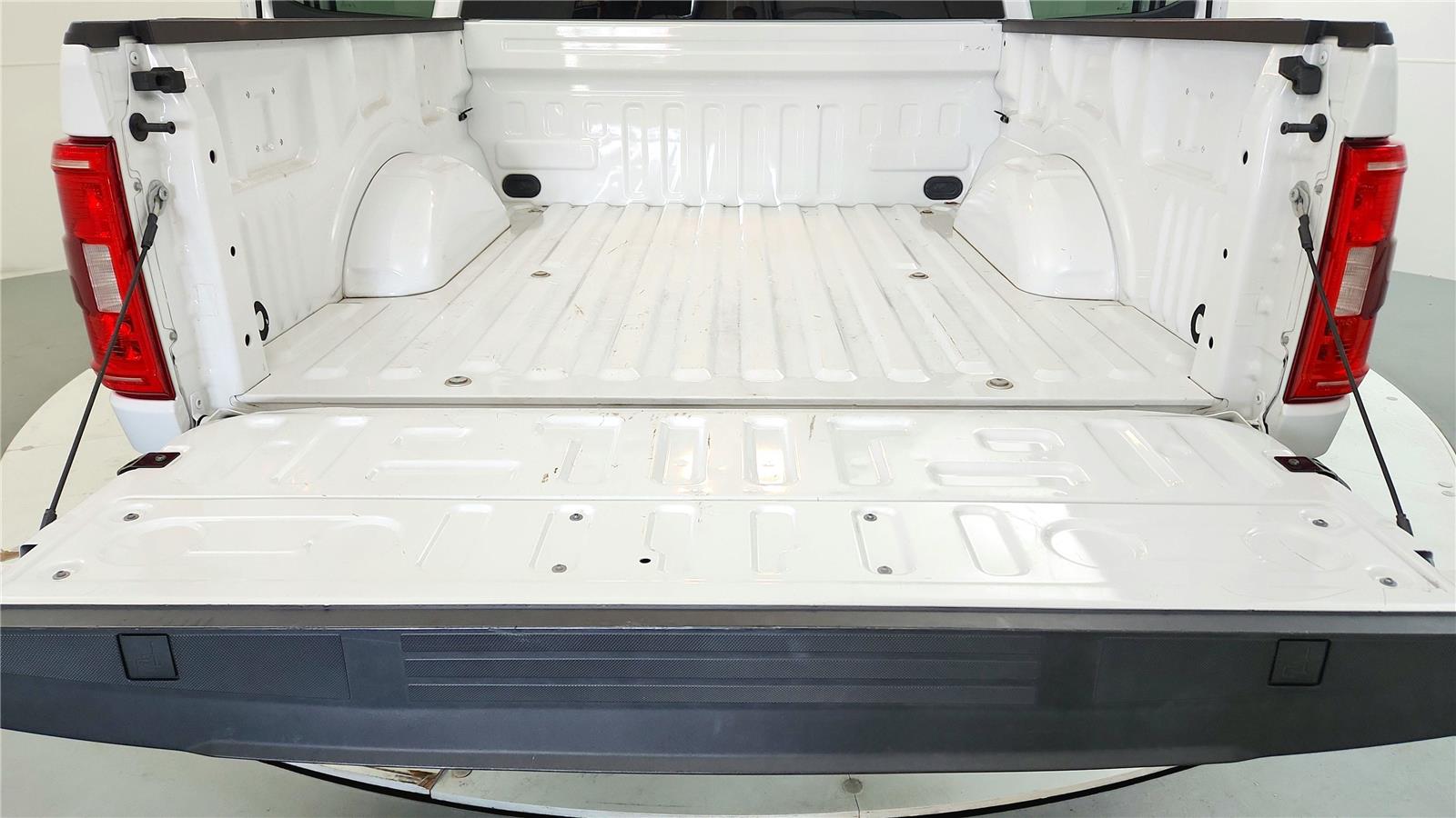 2023 Ford F-150 XLT - Photo 12