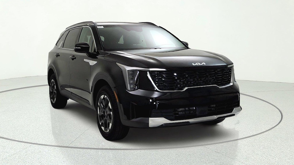 Used 2025 Kia Sorento S SUV