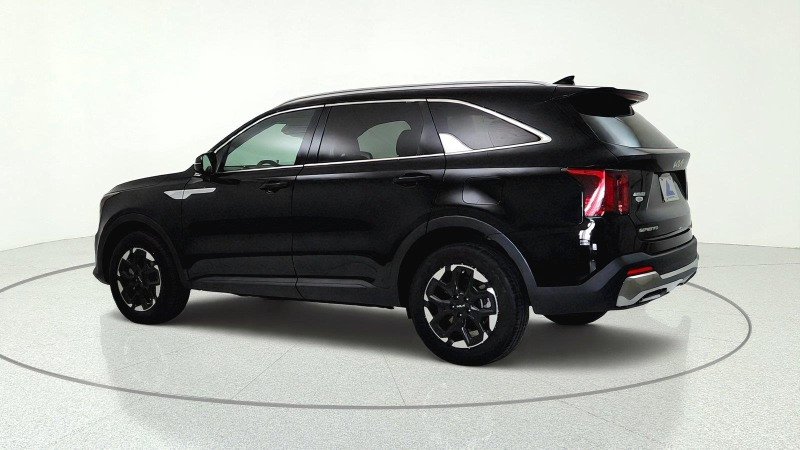 2025 Kia Sorento S - Photo 8