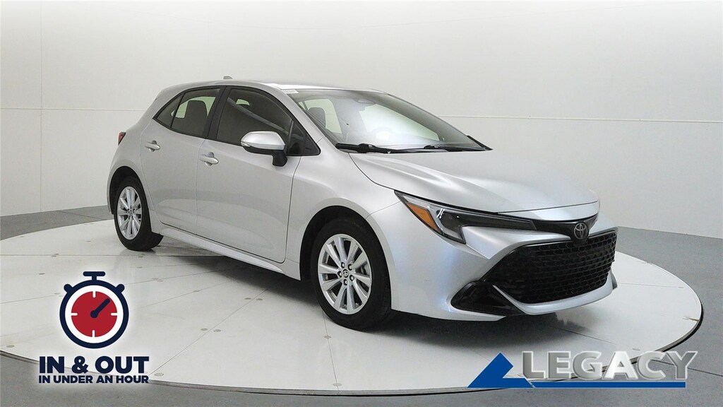 Used 2025 Toyota Corolla Hatchback SE Hatchback