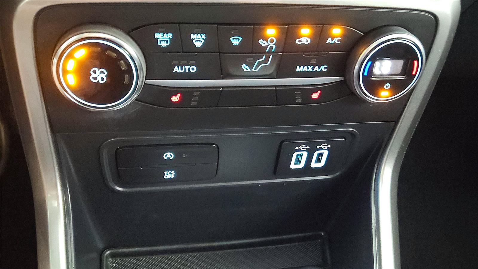 2021 Ford EcoSport SE - Photo 28