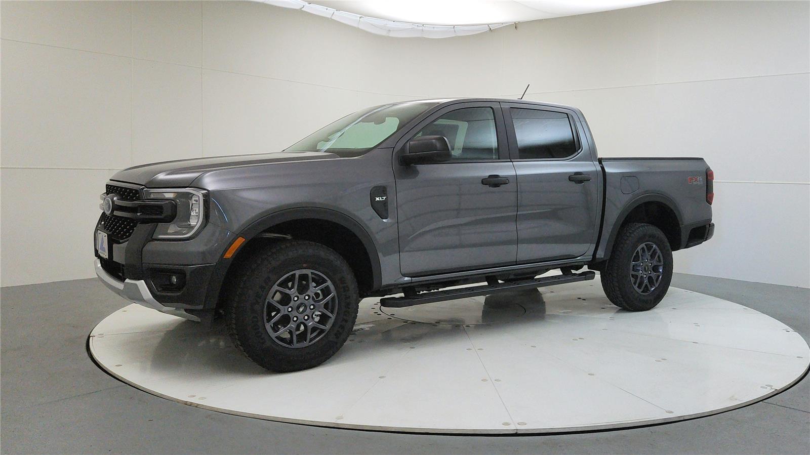 2025 Ford Ranger XLT photo 3