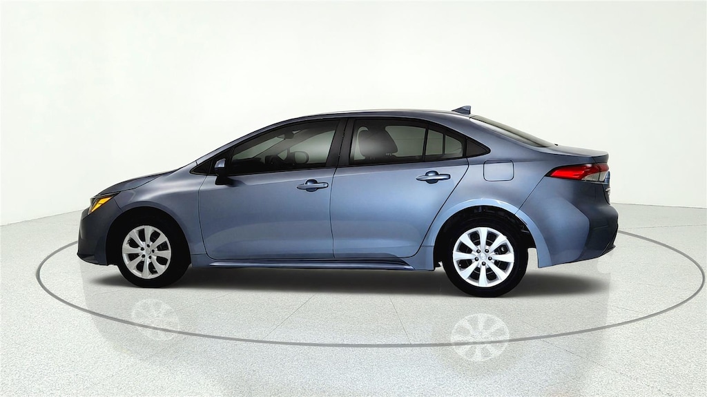 Used 2022 Toyota Corolla LE Sedan