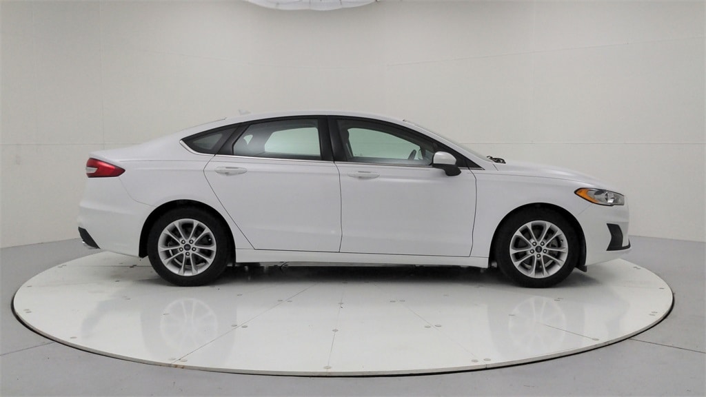 Used 2020 Ford Fusion SE with VIN 3FA6P0HD5LR161452 for sale in Corbin, KY