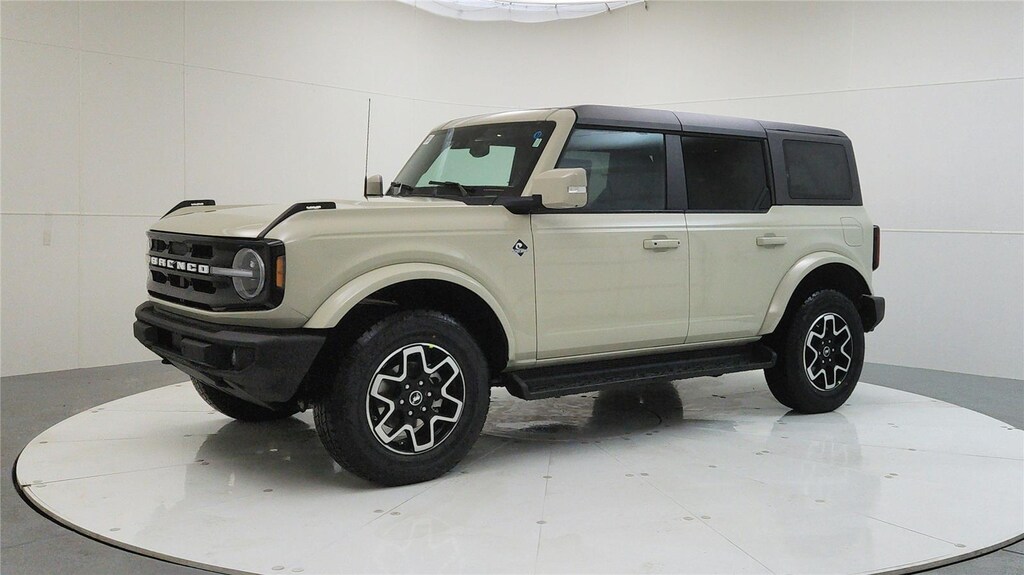 New 2025 Ford Bronco Outer Banks SUV