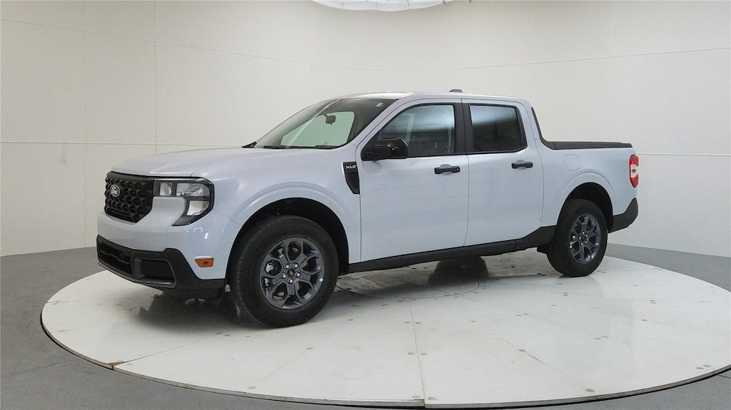 New 2025 Ford Maverick XLT SuperCrew