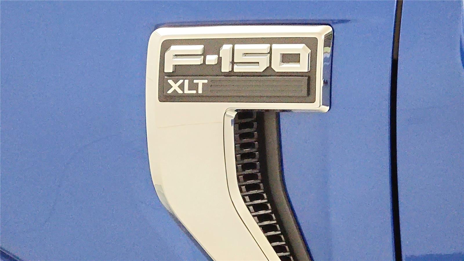 2025 Ford F-150 XLT - Photo 13