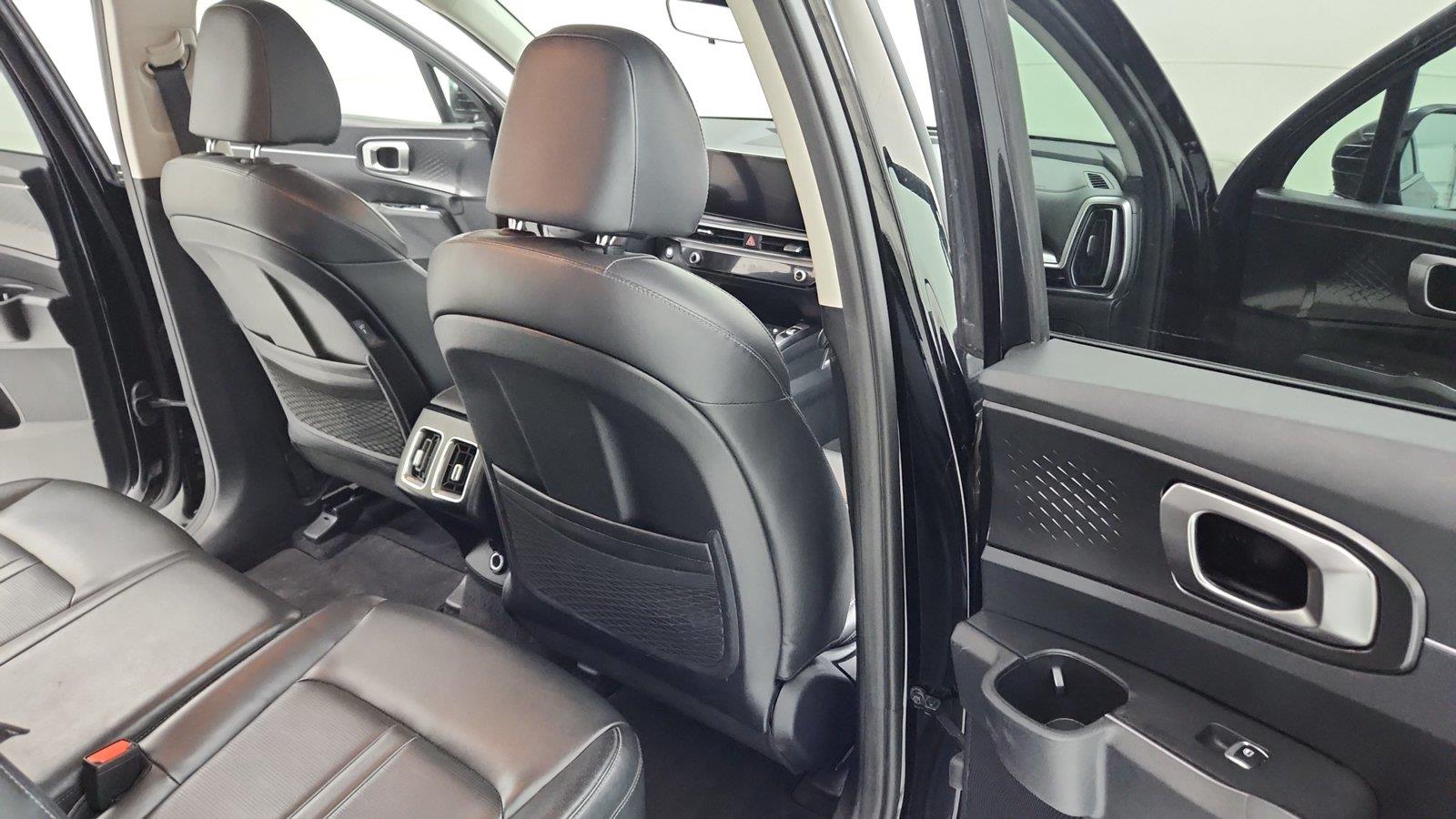 2025 Kia Sorento S - Photo 29