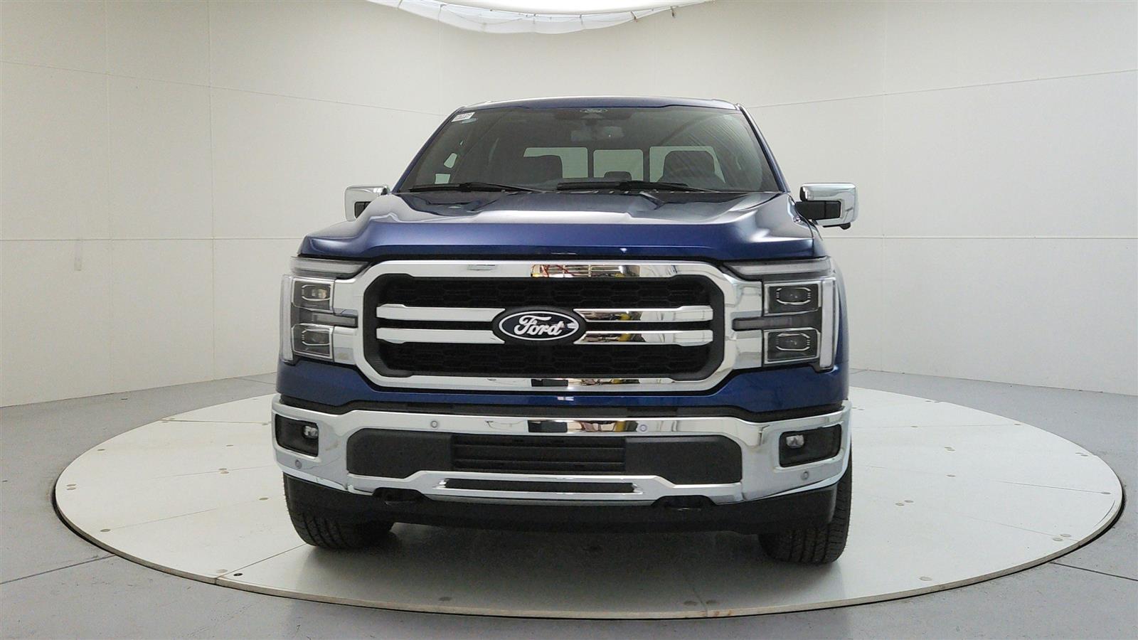 2025 Ford F-150 Lariat photo 2