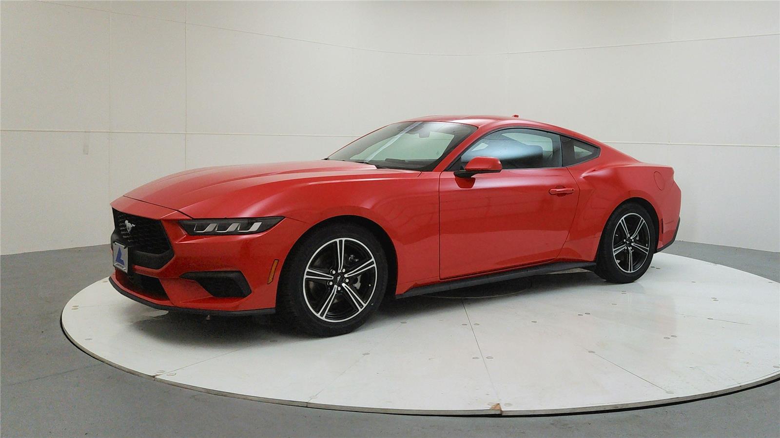 2024 Ford Mustang EcoBoost photo 3