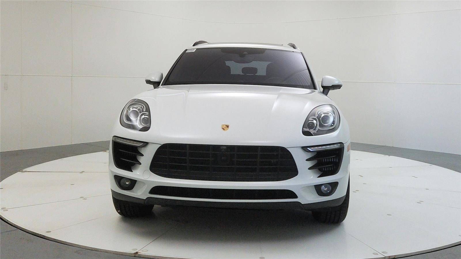 2016 Porsche Macan S photo 2