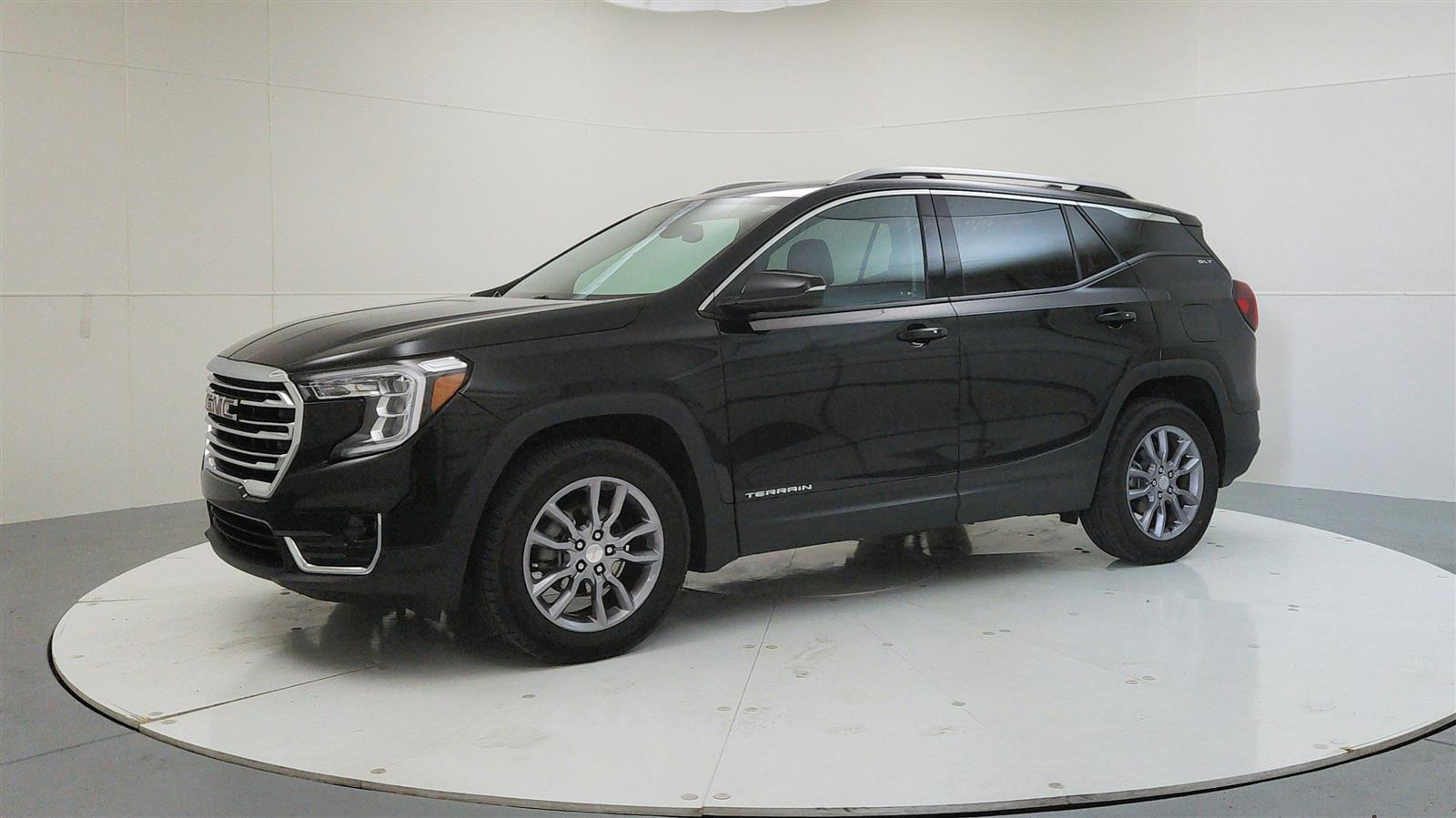 2024 Gmc Terrain SLT photo 3
