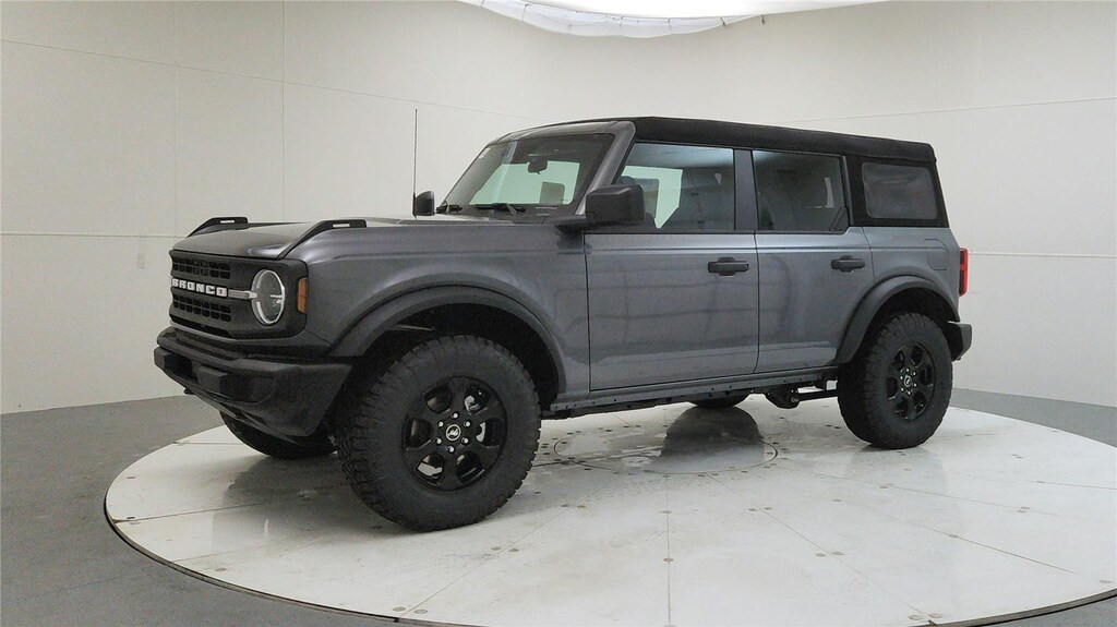 New 2025 Ford Bronco Base SUV