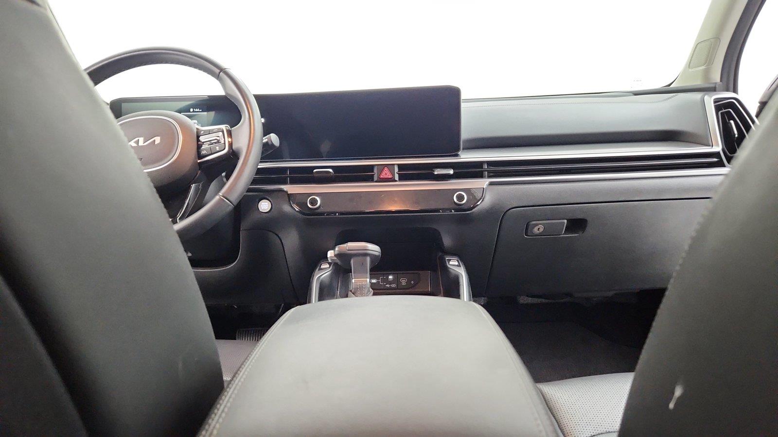 2025 Kia Sorento S - Photo 26