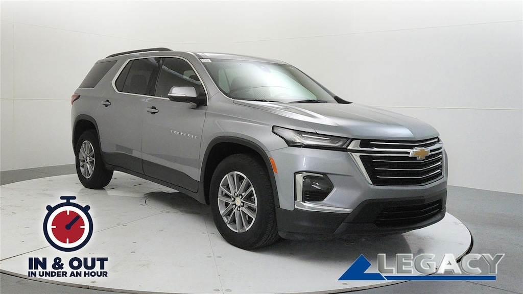 Used 2023 Chevrolet Traverse LT Cloth SUV