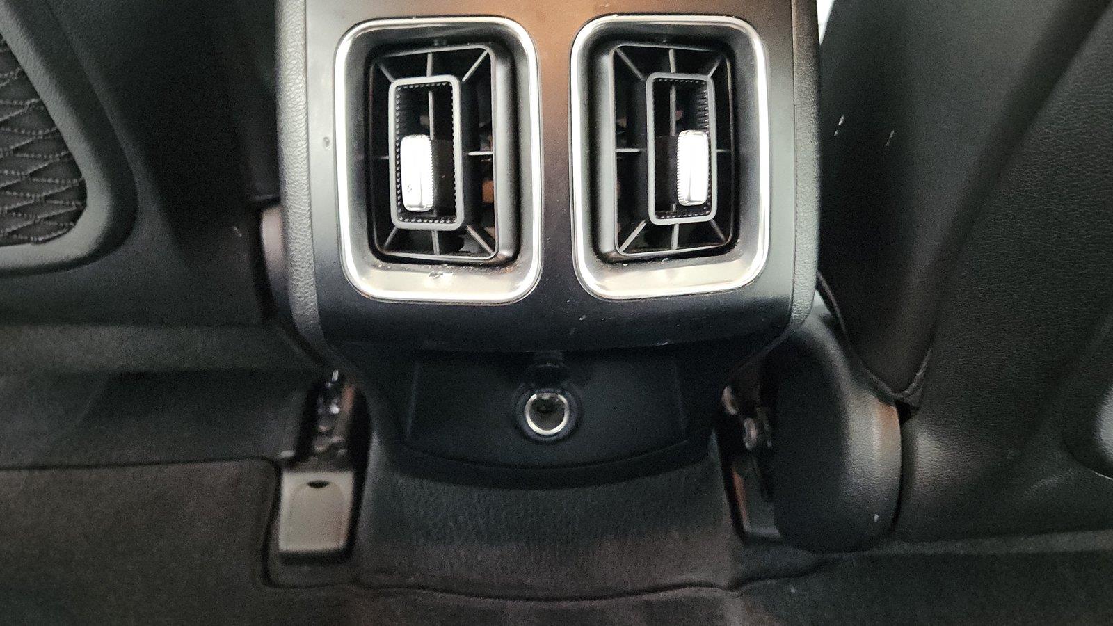 2025 Kia Sorento S - Photo 27