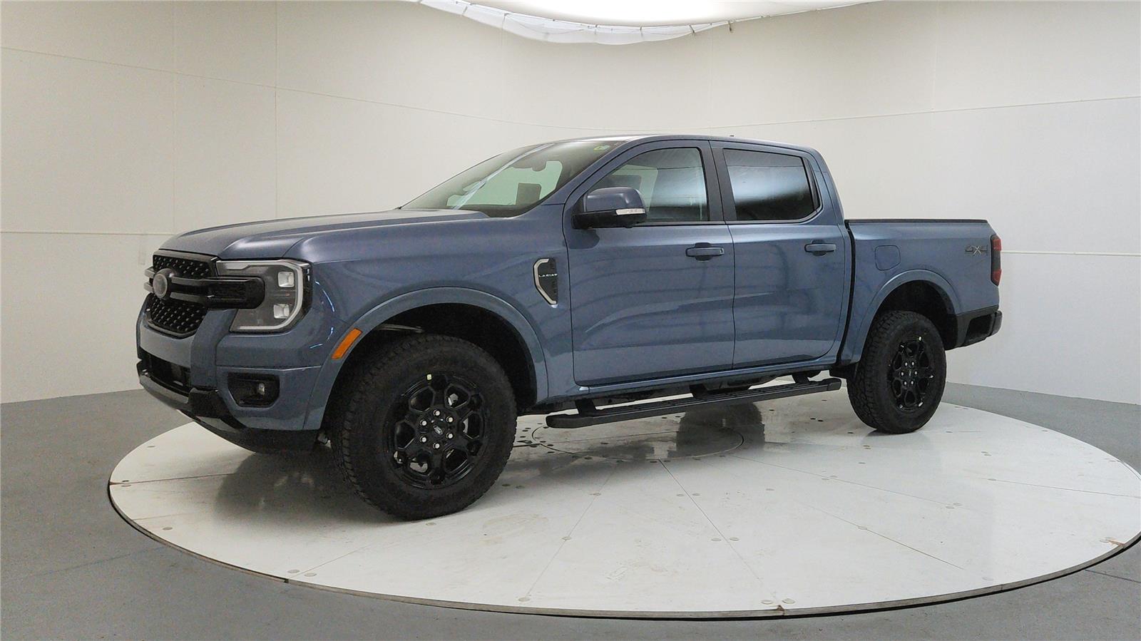 2025 Ford Ranger Lariat photo 3