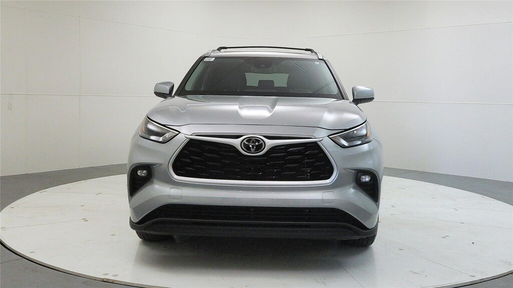Used 2023 Toyota Highlander XLE SUV