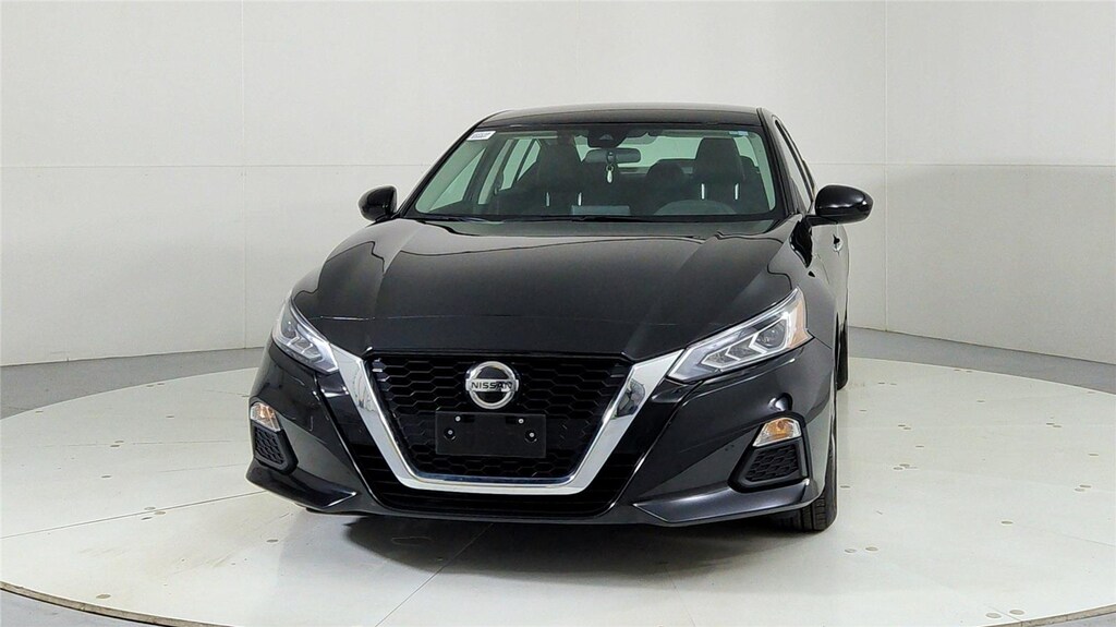 Used 2022 Nissan Altima 2.5 SV Sedan