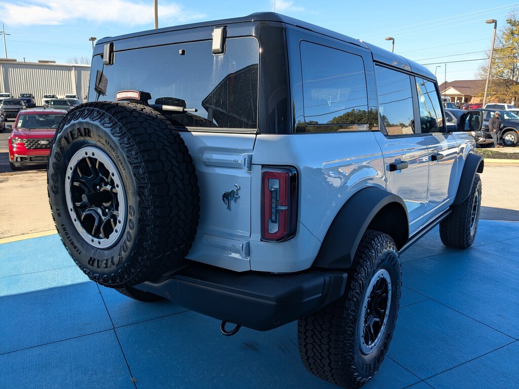 New 2025 Ford Bronco Badlands SUV