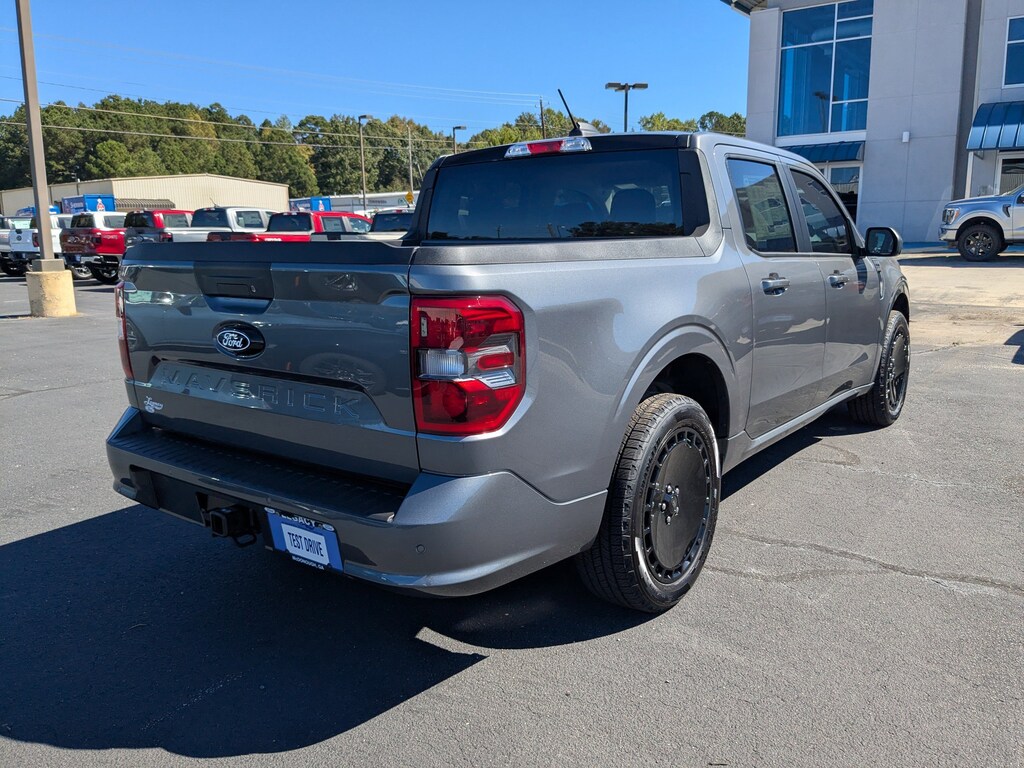 New 2025 Ford Maverick Lobo Standard Truck SuperCrew
