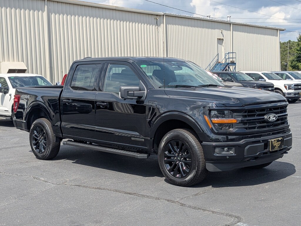 New 2025 Ford F-150 XLT Truck SuperCrew Cab