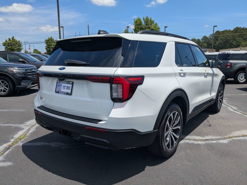 New 2026 Ford Explorer ST-Line SUV