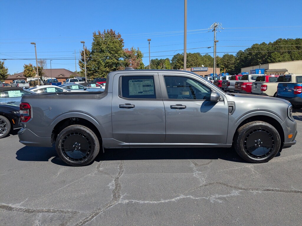 New 2025 Ford Maverick Lobo Standard Truck SuperCrew