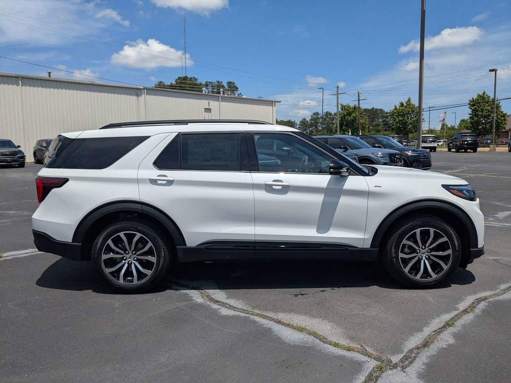 New 2026 Ford Explorer ST-Line SUV