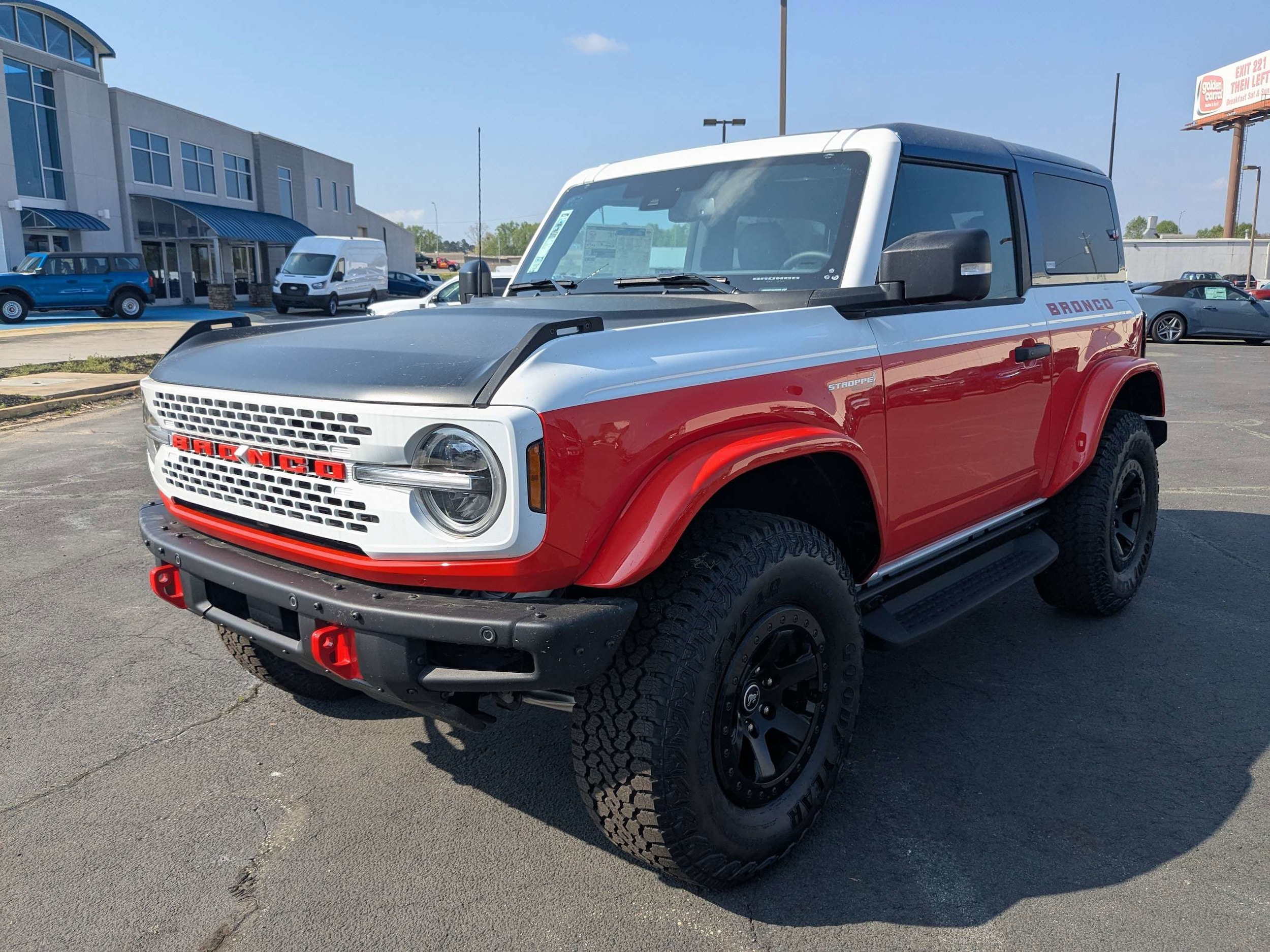2025 Ford Bronco 2-Door Stroppe - Photo 7