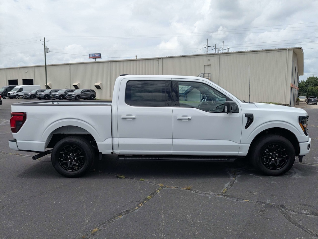 New 2026 Ford F-150 XLT Truck SuperCrew Cab