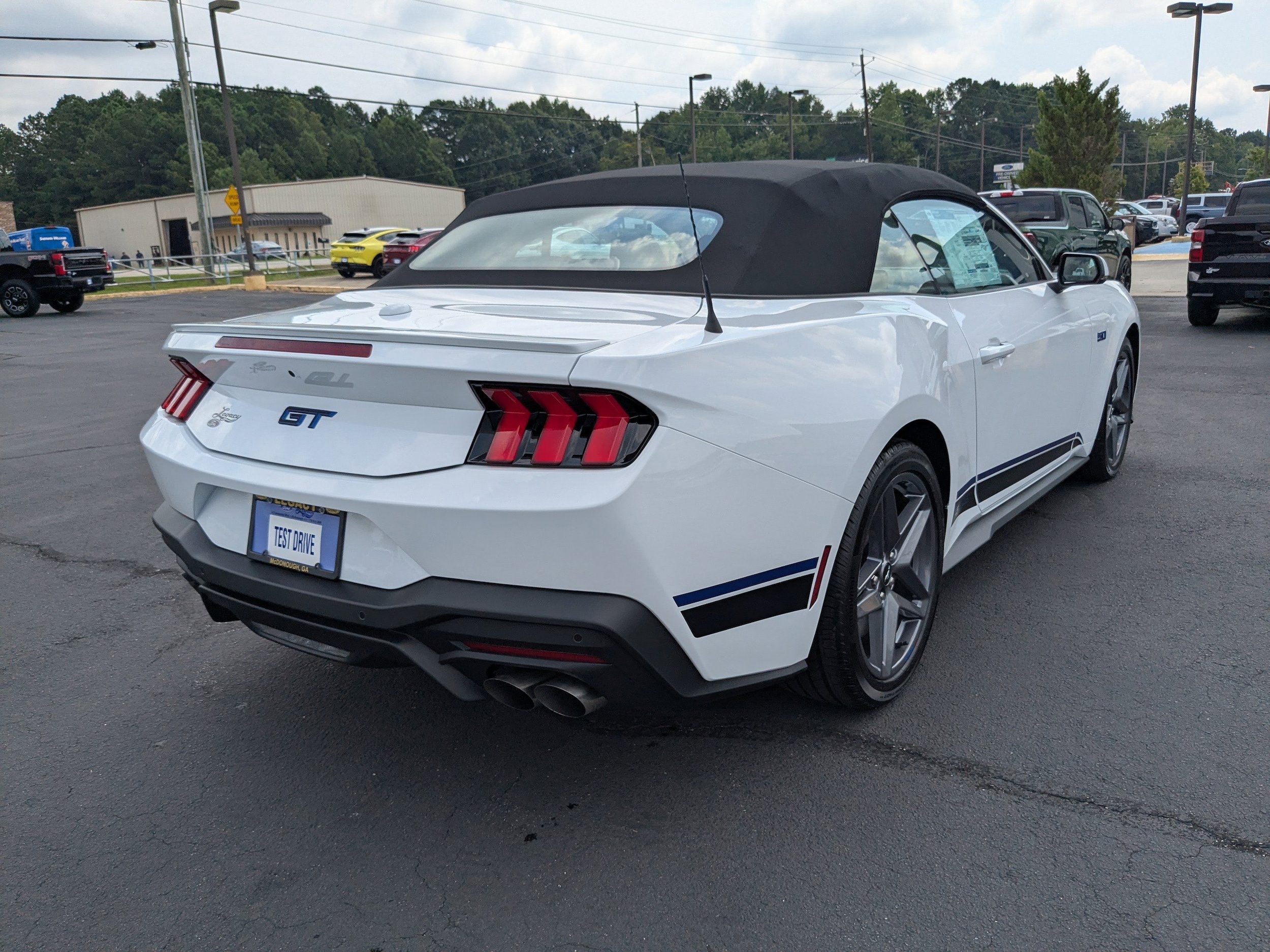 2025 Ford Mustang GT Premium Convertible - Photo 4