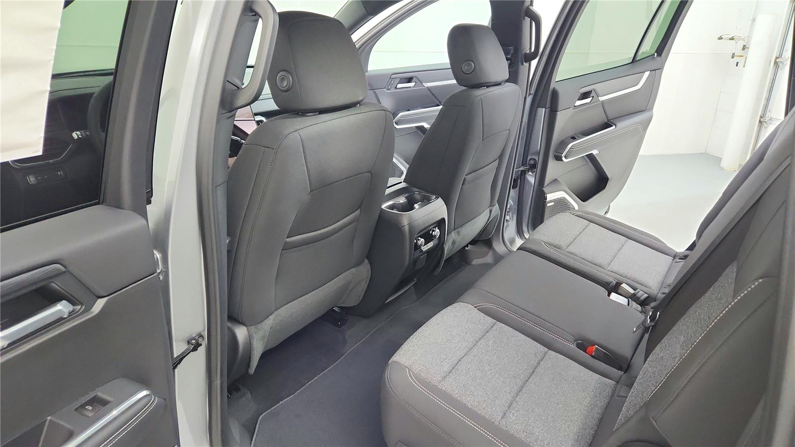 2026 GMC Acadia Elevation - Photo 25
