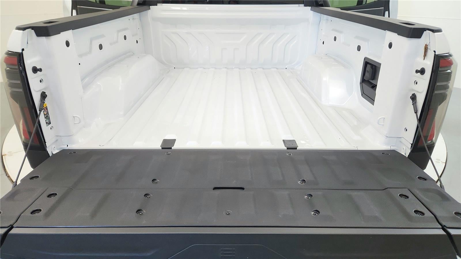 2026 GMC Sierra EV Elevation - Photo 15