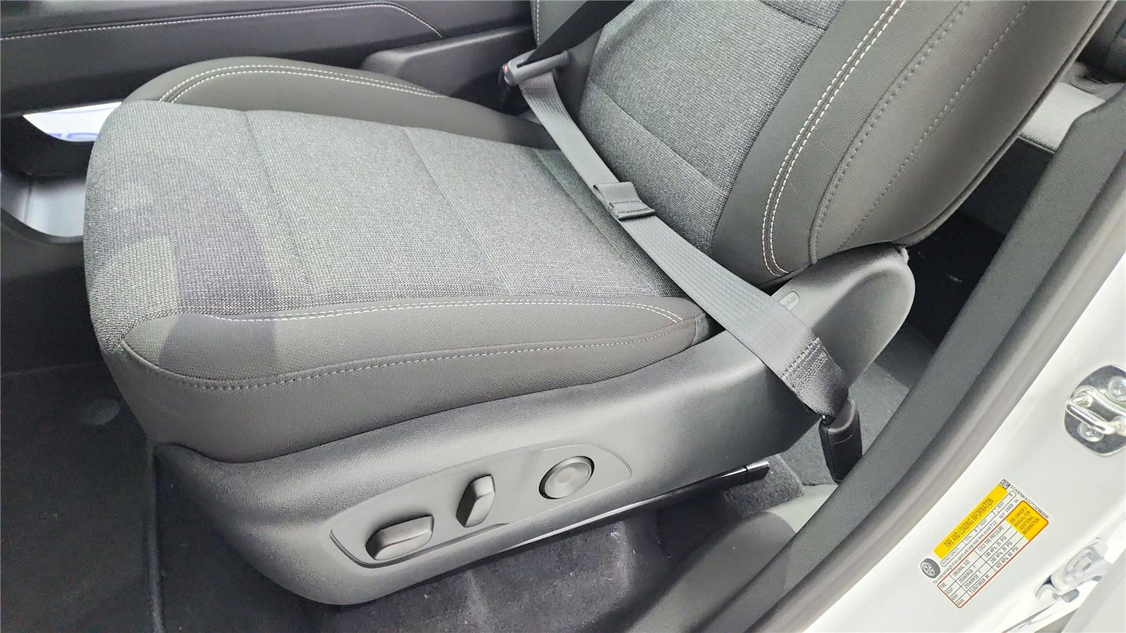 2026 GMC Acadia Elevation - Photo 10