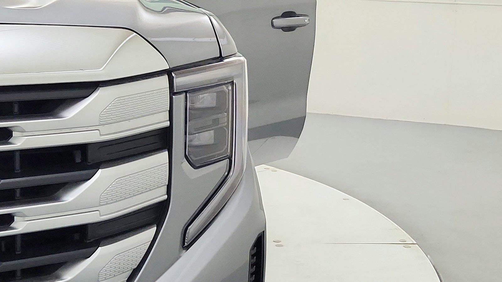 2026 GMC Sierra 1500 SLE - Photo 38